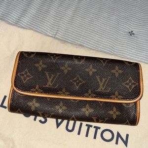 Louis Vuitton mini pouch belt bag